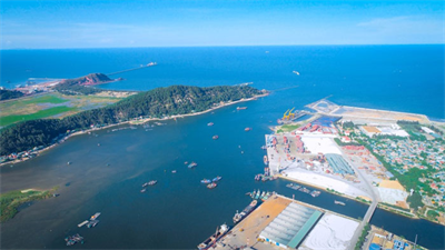 Chính sách hỗ trợ các hãng tàu biển vận chuyển container quốc tế và nội địa; hỗ trợ doanh nghiệp có hàng hóa xuất khẩu, nhập khẩu vận chuyển bằng container đi, đến cảng Cửa Lò, Nghệ An