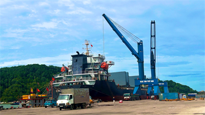 Hơn 2,3 triệu tấn hàng thông qua Cảng Nghệ Tĩnh